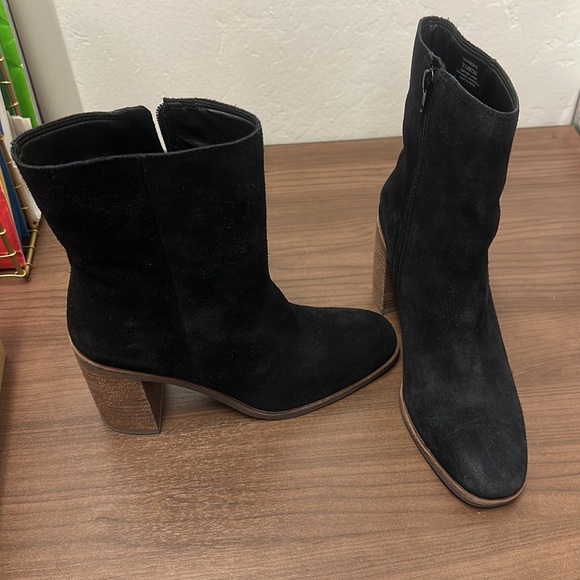 Lucky Brand black boots size 7.5 - Picture 3 of 4